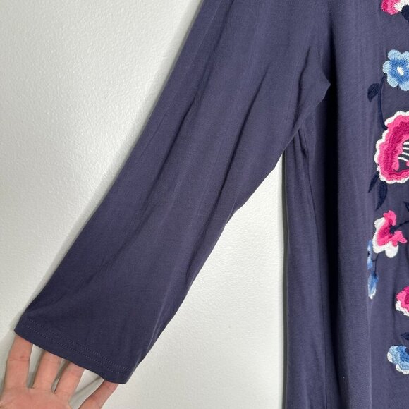 Garnet Hill Knit Tunic Top XL Floral Embroidered Asymmetrical Hem Purple - Picture 3 of 10